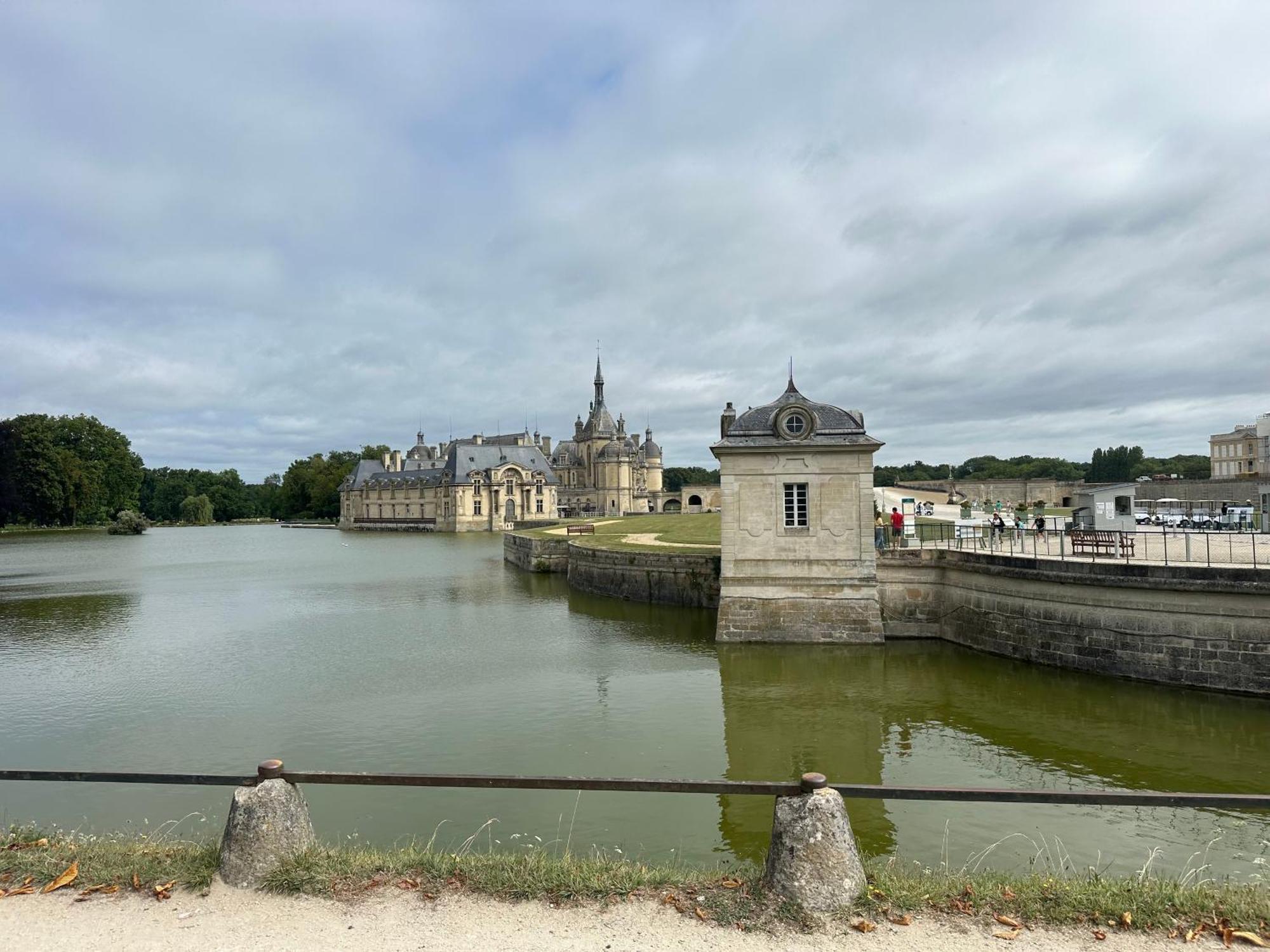 Apartment Immodely & La Magie De Serris