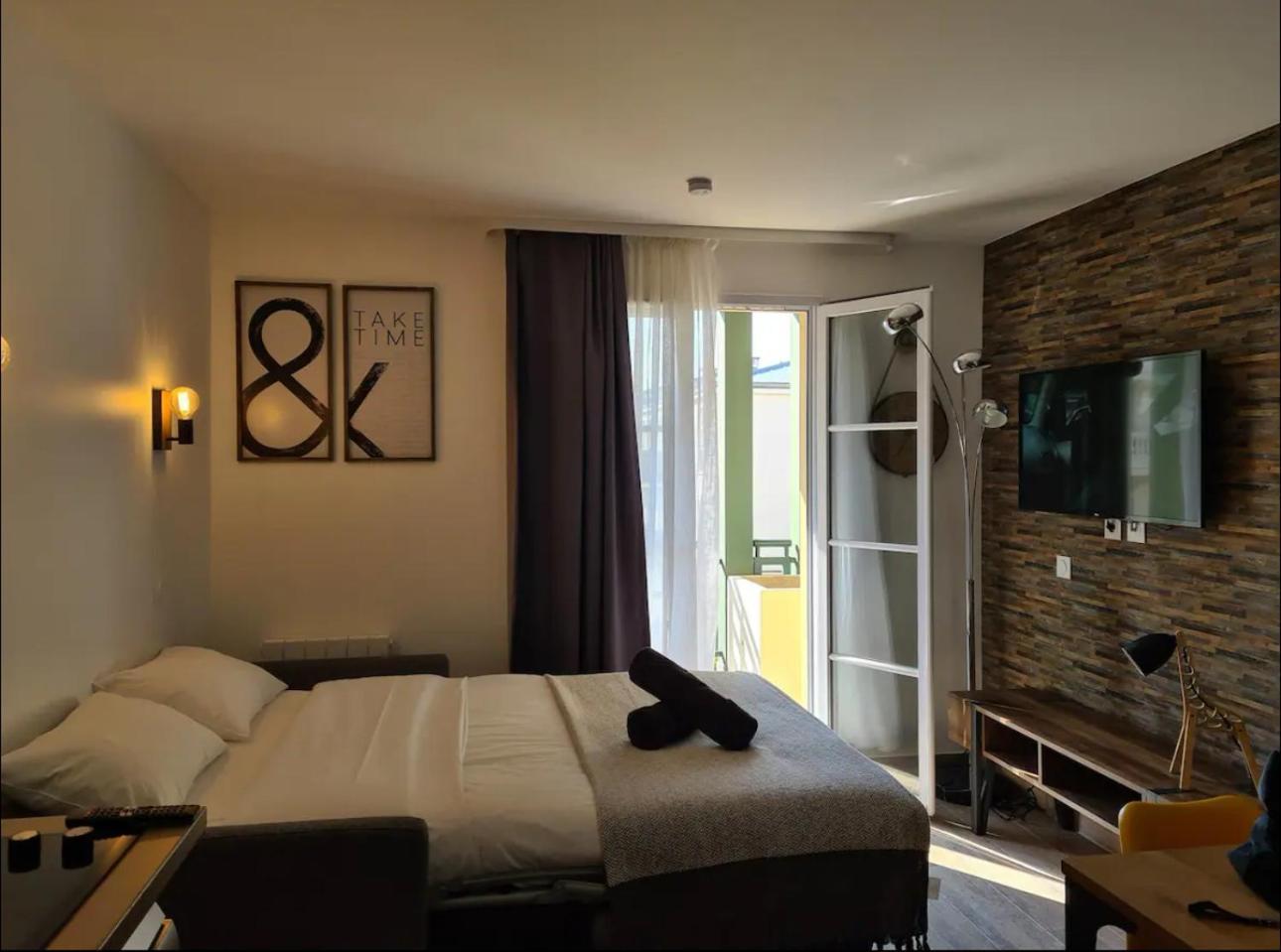 Immodely & La Magie De Appartement